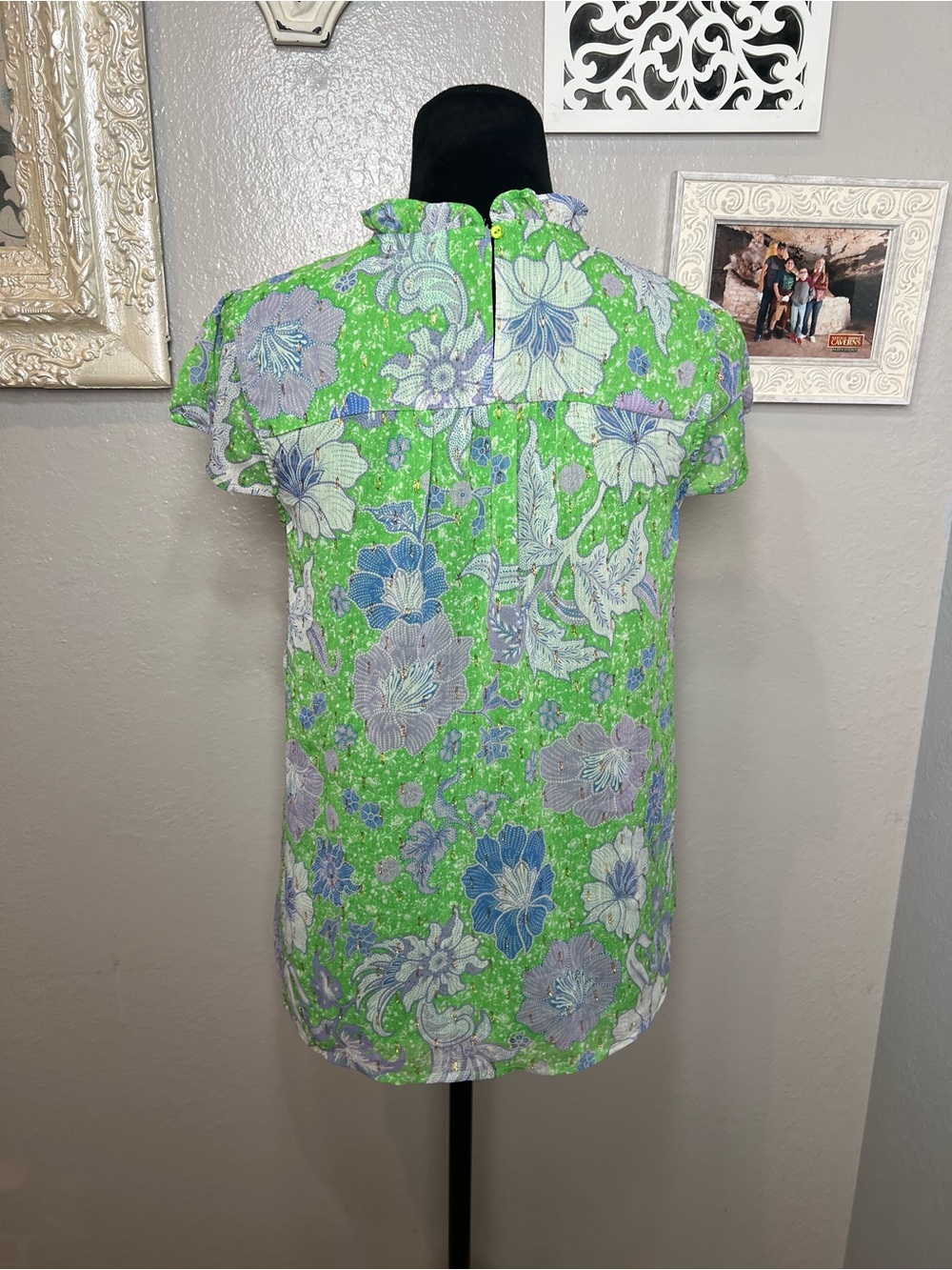 Green Floral Short-Sleeve Peasant Top - Picture 10 of 13